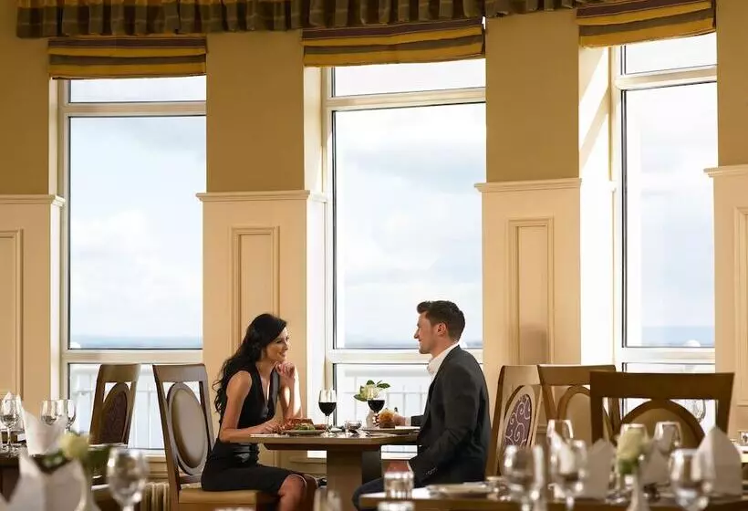 Galway Bay Hotel Conference & Leisure Centre