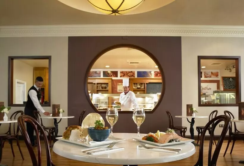 Galway Bay Hotel Conference & Leisure Centre