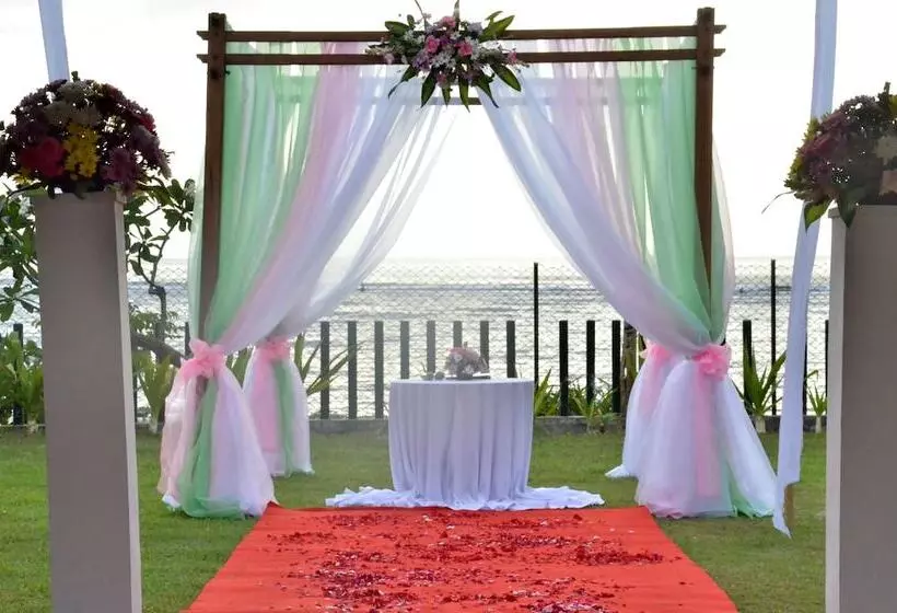 هتل Merumatta Senggigi Lombok