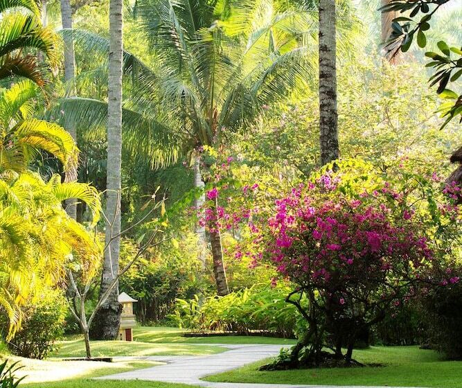 Hotel Merumatta Senggigi Lombok