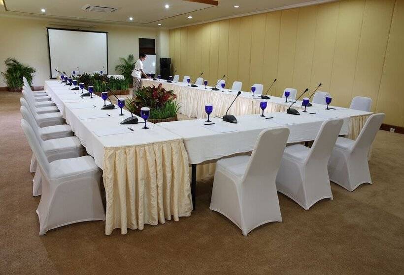 Hotel Merumatta Senggigi Lombok