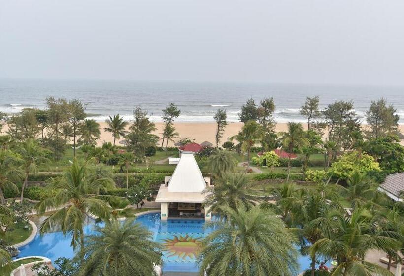 בית מלון כפרי Taj Fisherman’s Cove Resort & Spa, Chennai