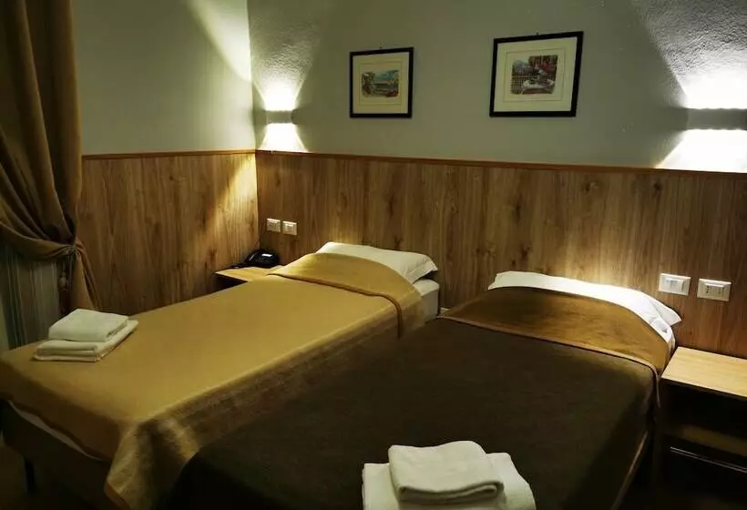 Szálloda New Alexander