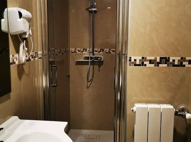 Szálloda New Alexander