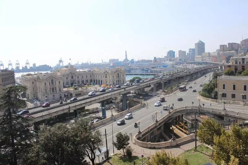 Szálloda New Alexander