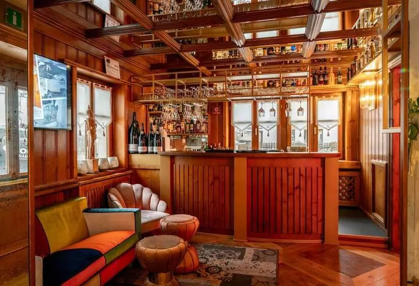 ホテル Ambra Cortina Luxury&fashion