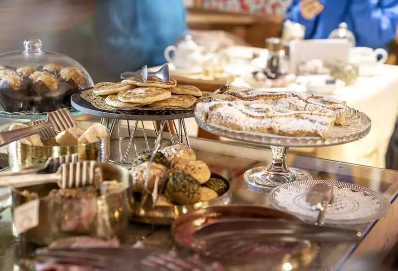 בית מלון כפרי Ambra Cortina Luxury&fashion