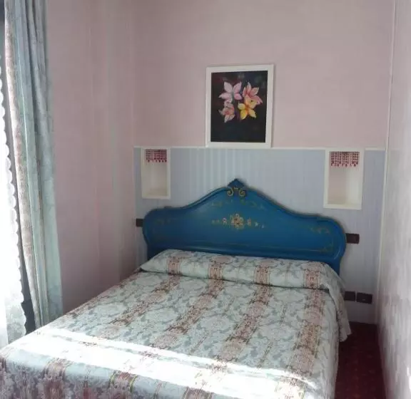 ホテル Atlanta Augustus