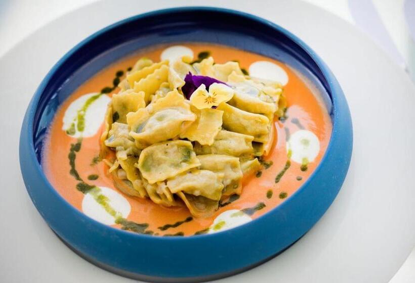 فندق Caravelle Thalasso & Wellness