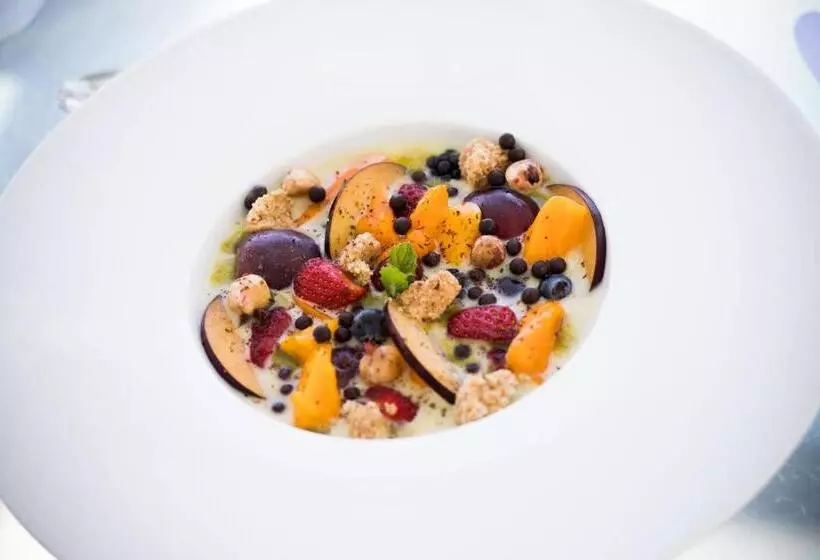 Отель Caravelle Thalasso & Wellness