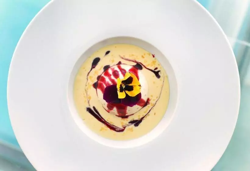 Отель Caravelle Thalasso & Wellness