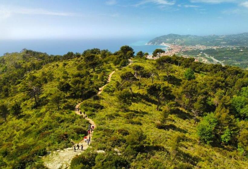 فندق Caravelle Thalasso & Wellness