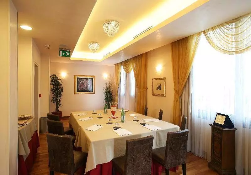 Ih Hotels Padova Admiral