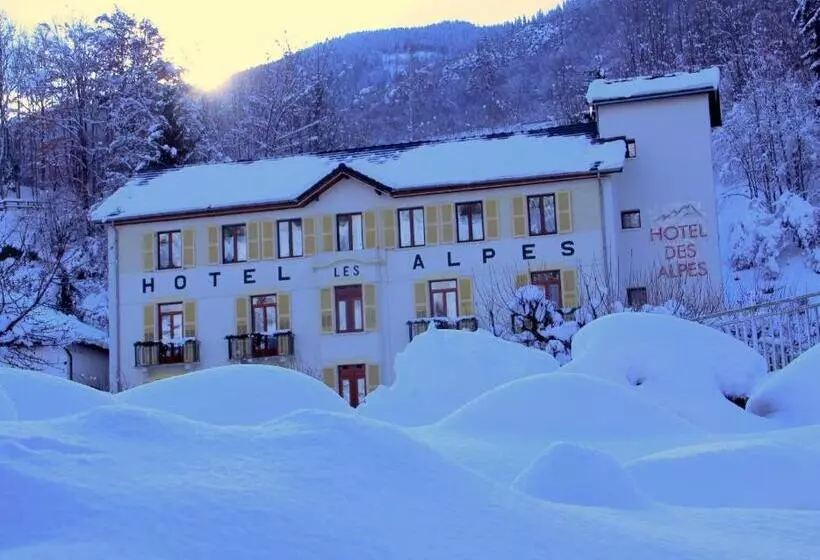 ホテル Des Alpes