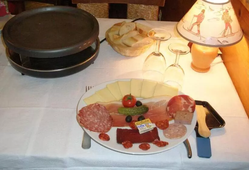 ホテル Des Alpes