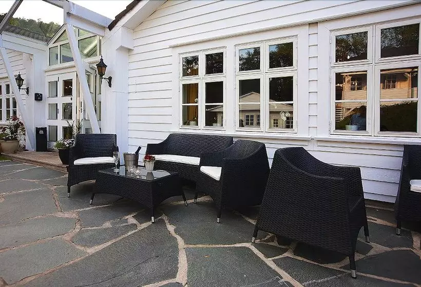 ホテル Fjordslottet L