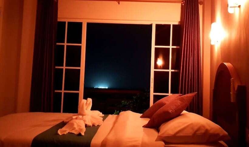 پانسیون Hibiscus Holidays