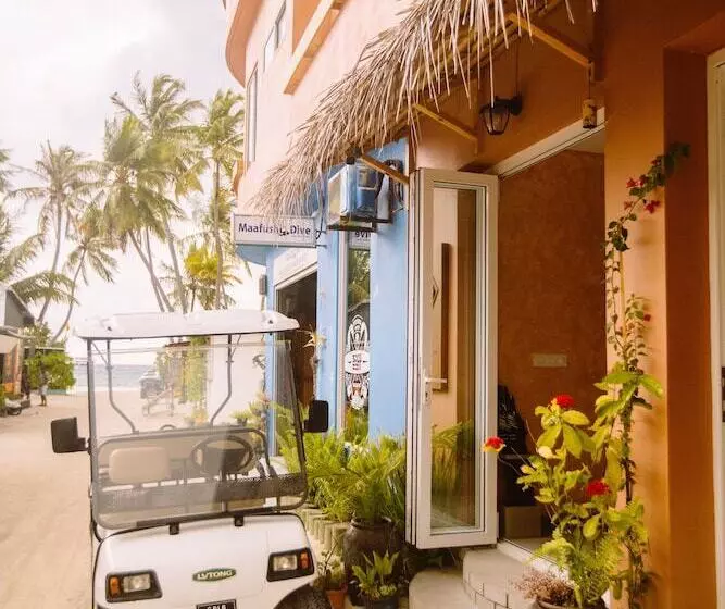 پانسیون Velana Beach Hotel Maldives