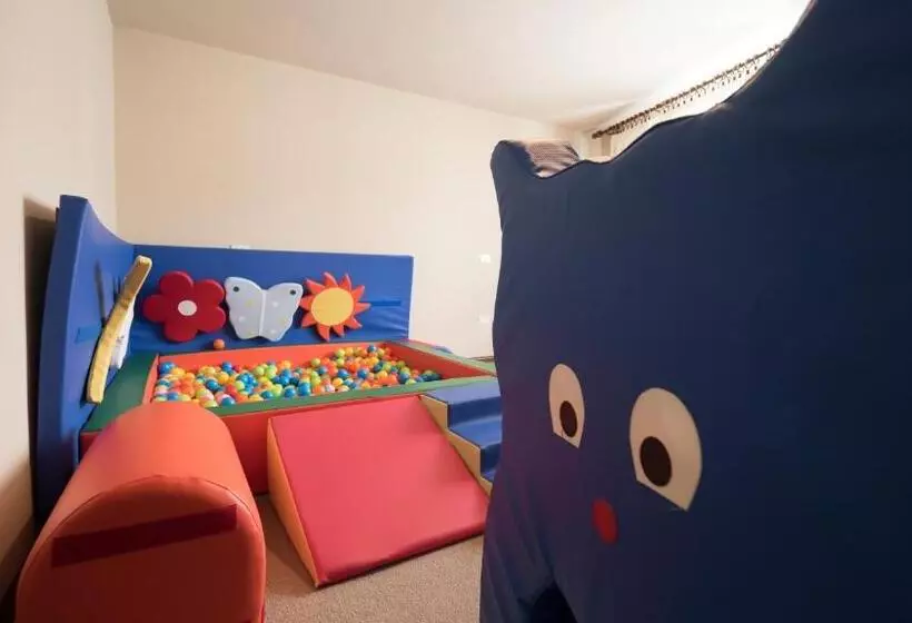 Отель Intermonti