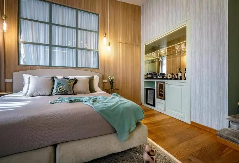 هتل La Scaletta Al Ponte Vecchio