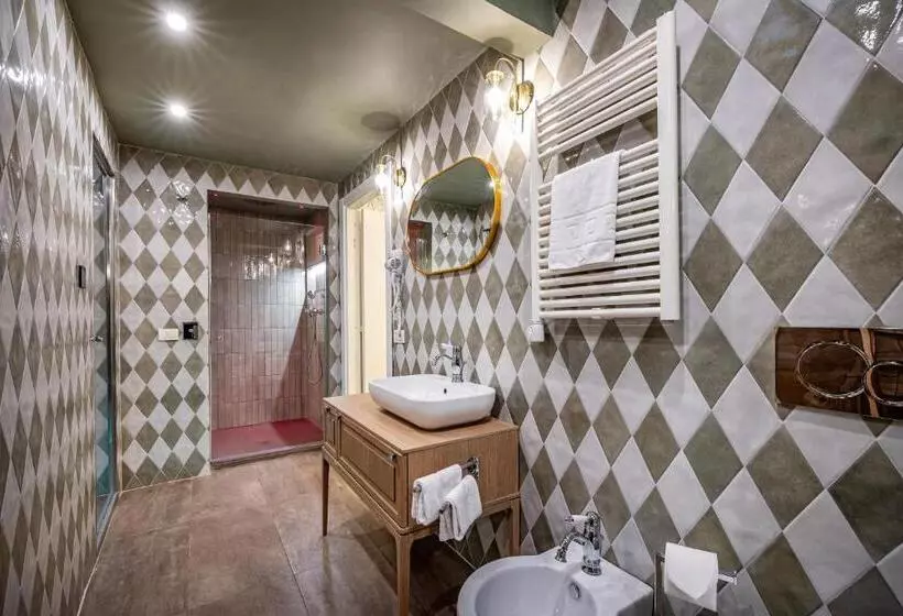 هتل La Scaletta Al Ponte Vecchio