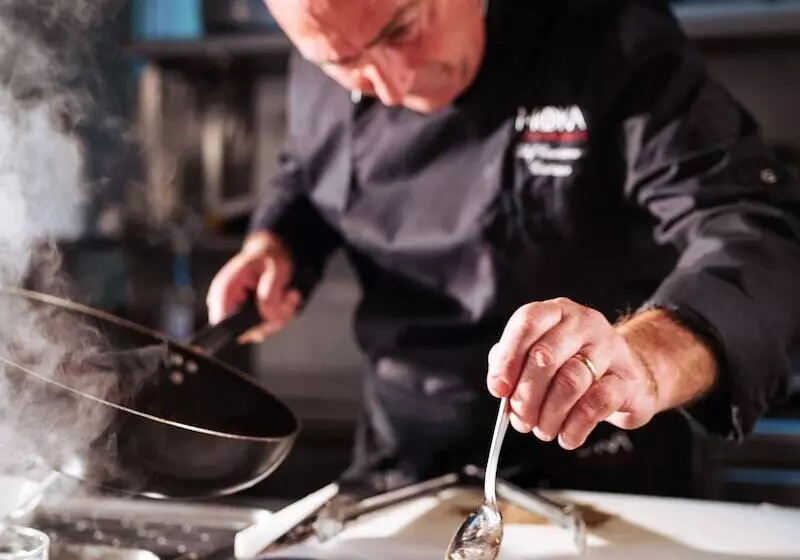 Raffaello Hotel & Mooka Restaurant