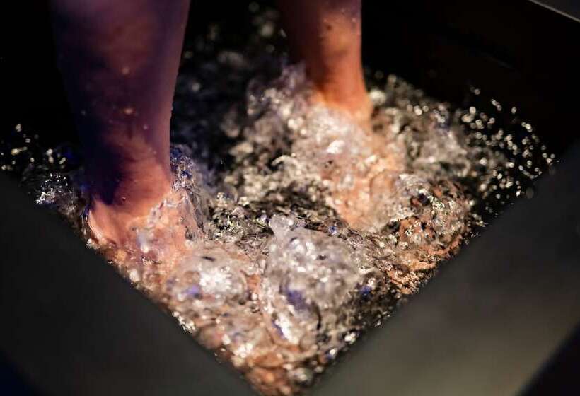 Raffaello Hotel & Mooka Restaurant