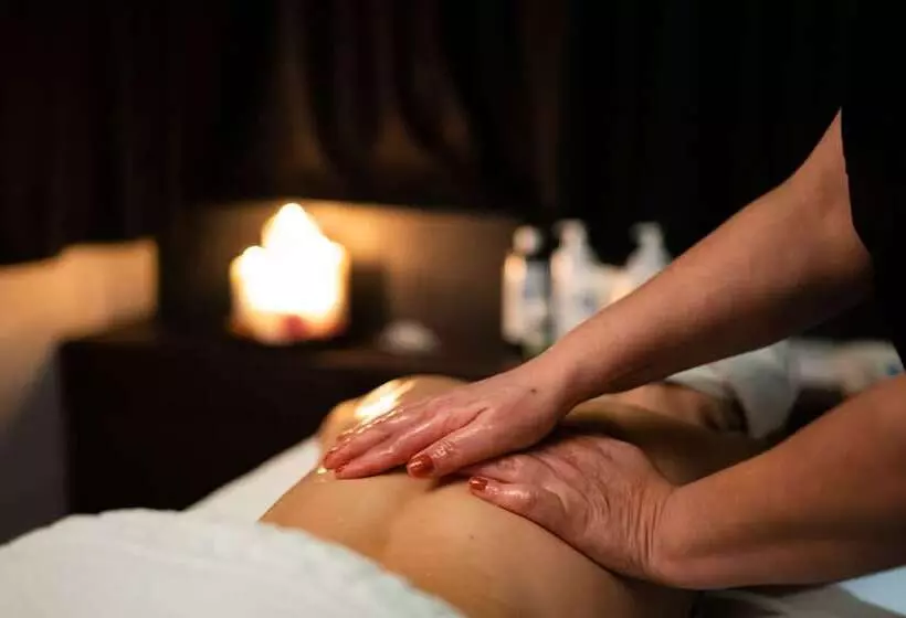 Raffaello Hotel & Mooka Restaurant