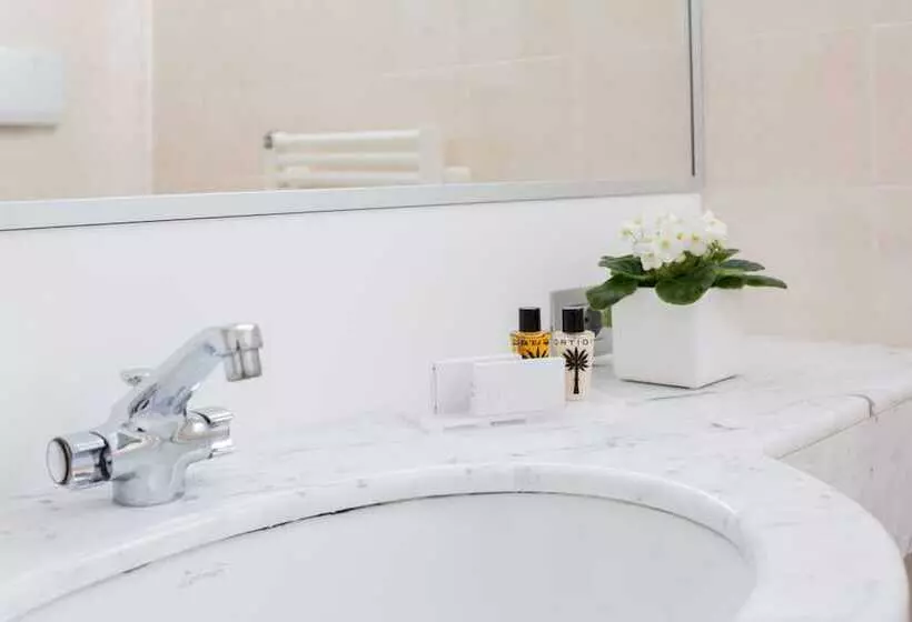 Raffaello Hotel & Mooka Restaurant