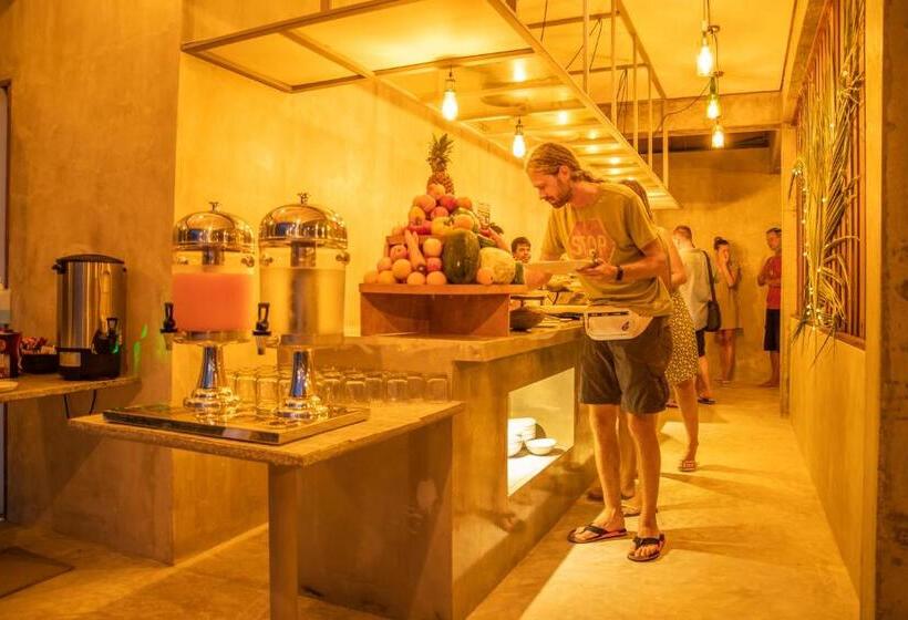 پانسیون Club Gabbiano Rasdhoo