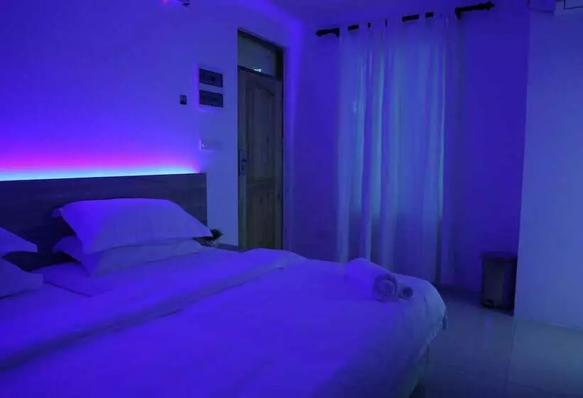 Moodhu Surf House