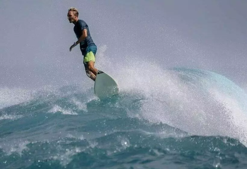 Moodhu Surf House