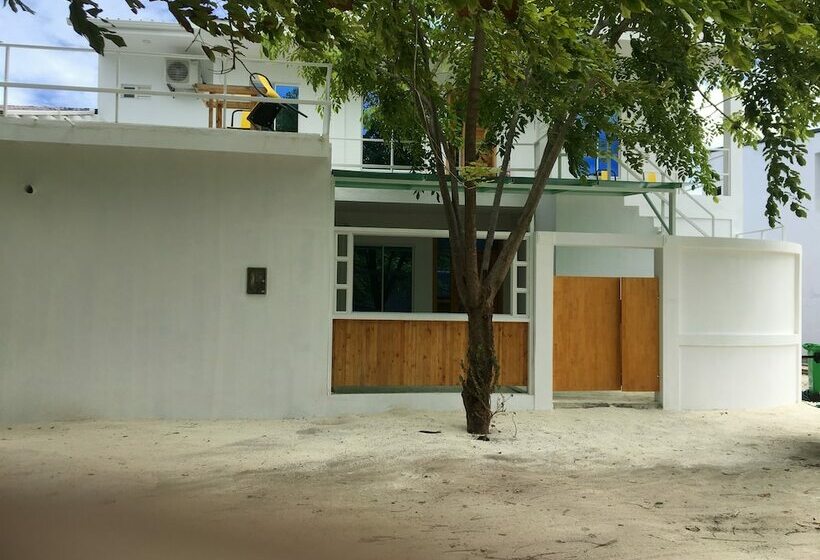 Moodhu Surf House
