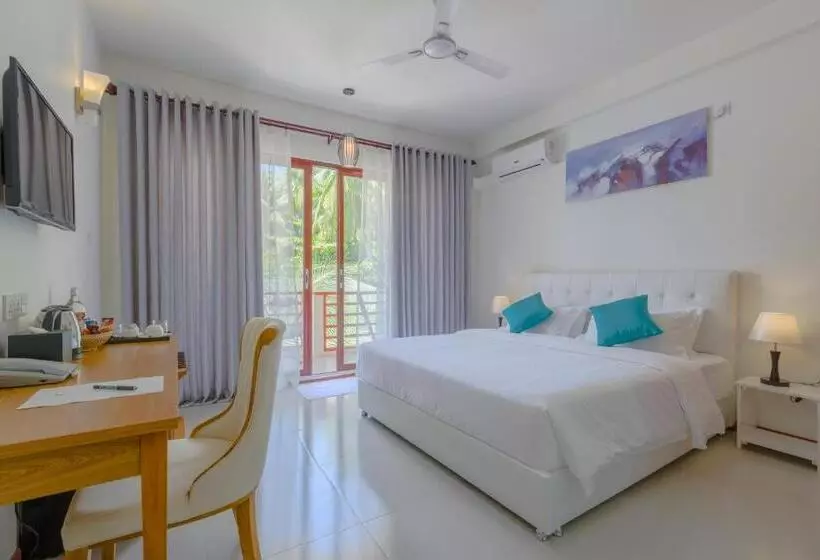 پانسیون White Sand Dhigurah