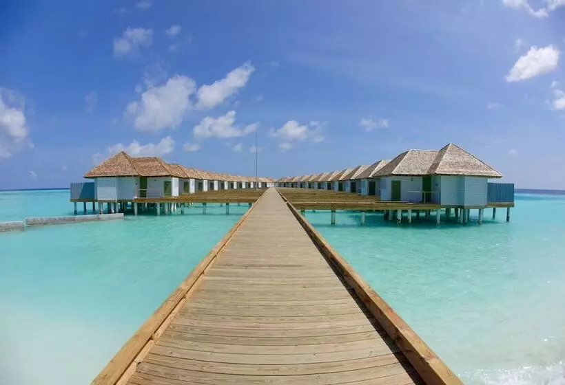 هتل Outrigger Maldives Maafushivaru Resort