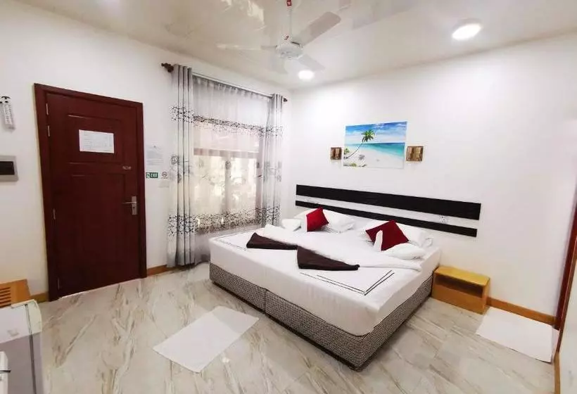 Pensió Summer Inn Thoddoo