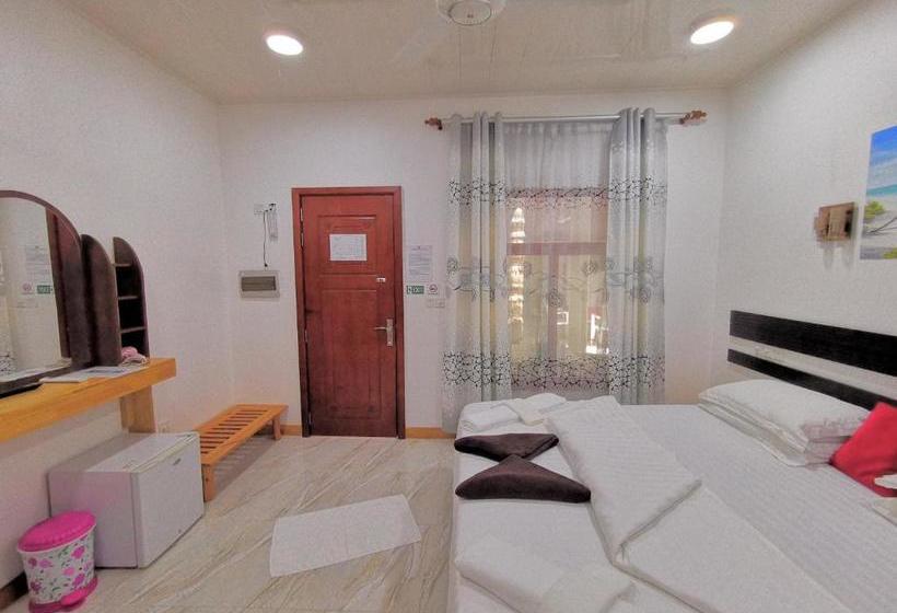 پانسیون Summer Inn Thoddoo