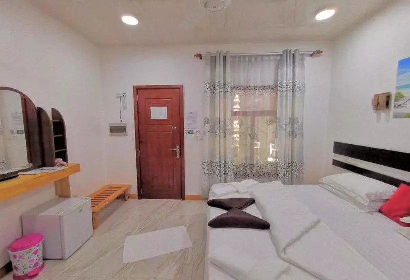 Pensió Summer Inn Thoddoo