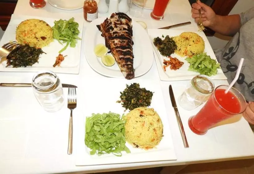 Pensió Summer Inn Thoddoo