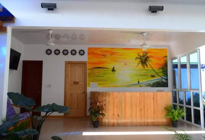 Pensió Summer Inn Thoddoo
