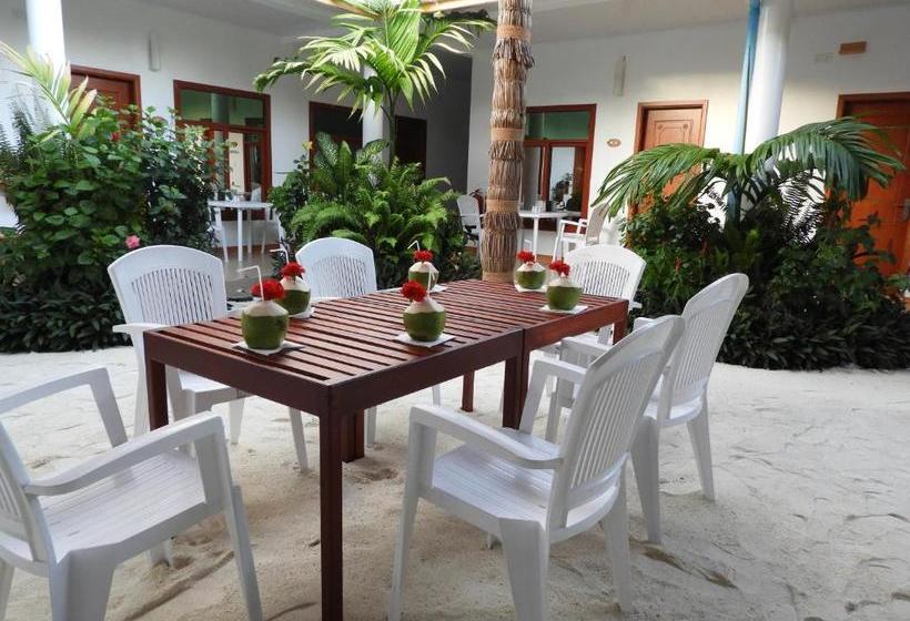 پانسیون Summer Inn Thoddoo