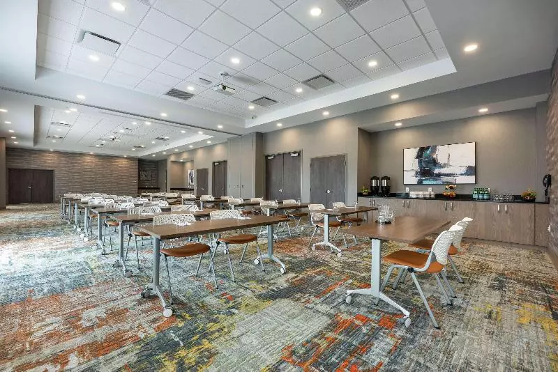 هتل Hampton Inn & Suites Charlottetown