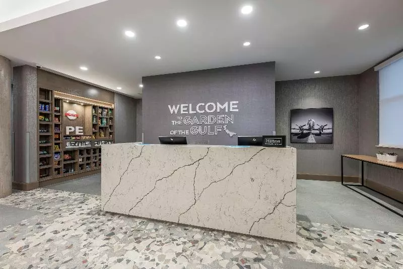 هتل Hampton Inn & Suites Charlottetown