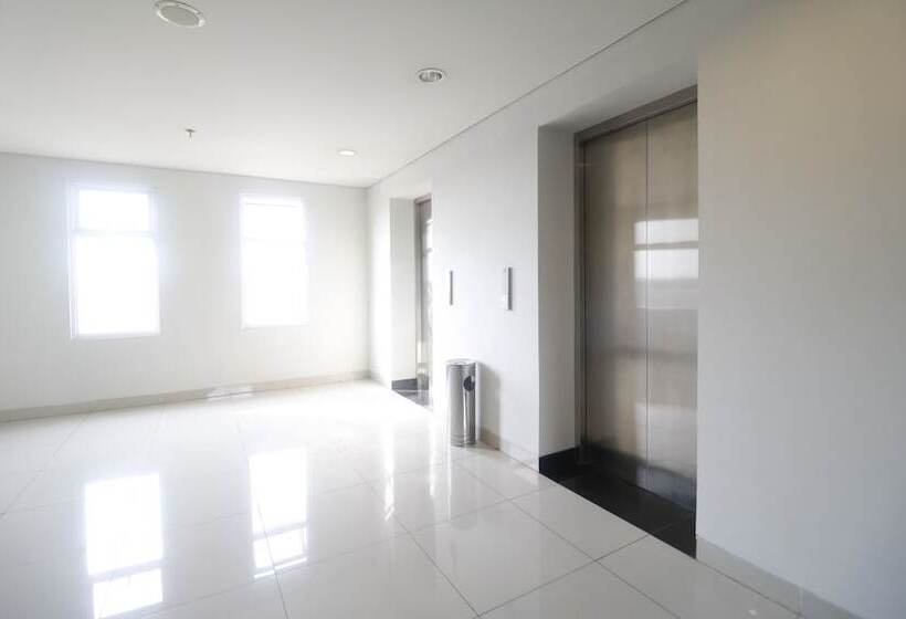 پانسیون Reddoorz Apartment Near Summarecon Mall Serpong