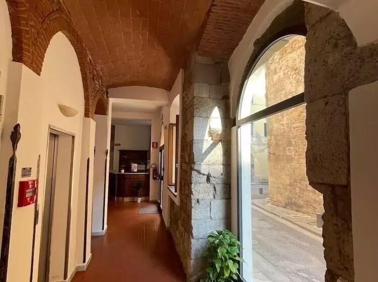 Hôtel Caffe Verdi  24 Hours Reception