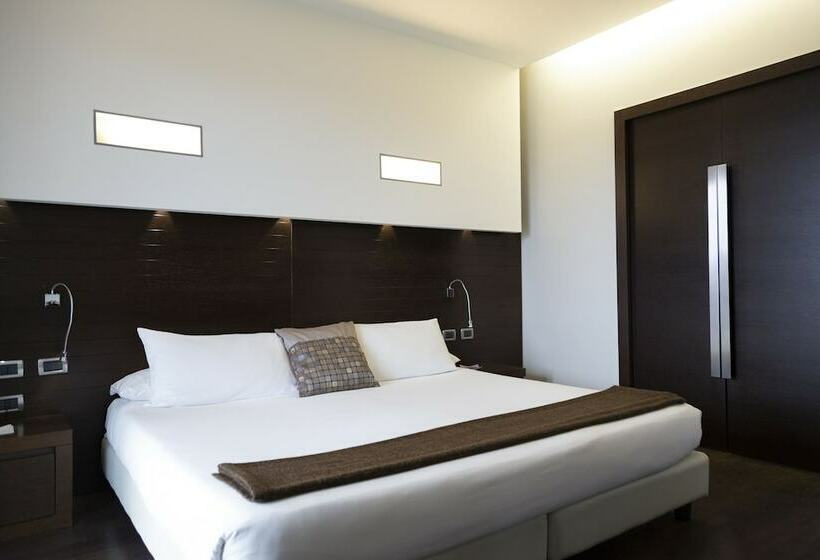 酒店 Selene Pomezia