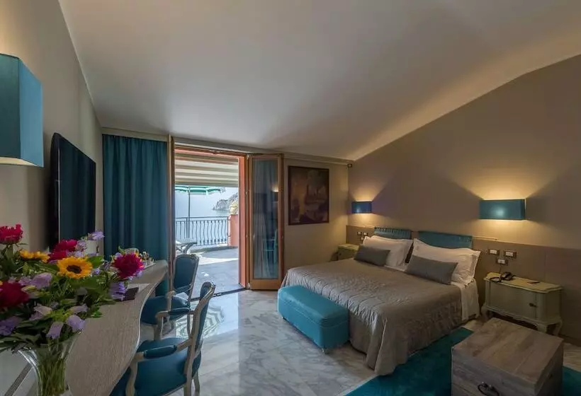 Отель Porto Roca