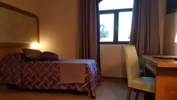 ホテル Leone De Castris Wine