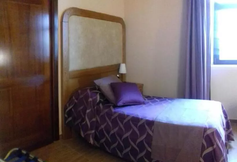 ホテル Leone De Castris Wine