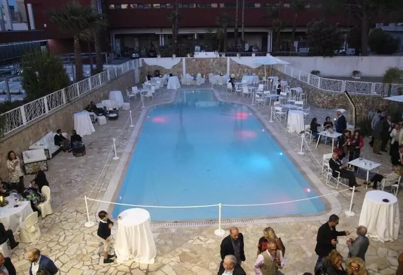 ホテル Leone De Castris Wine